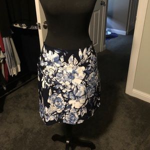 Ladies stretchy skort- size Large (12)…great for golf or casual outings!